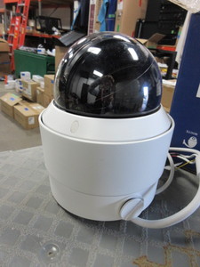 lot 116 image: LUMA 510 SERIES SURVEILLANCE CAMERA - NEW