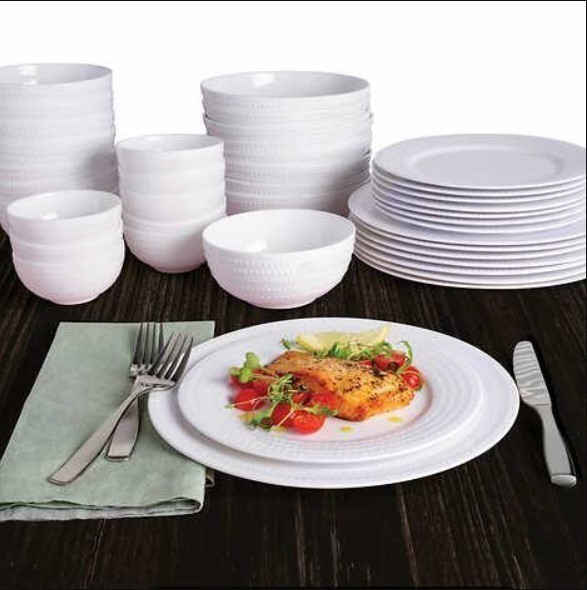 lot 84 image: Mikasa Nellie 40-piece Dinnerware Set - MISSING 1 Small Bowl - 39 PIECES