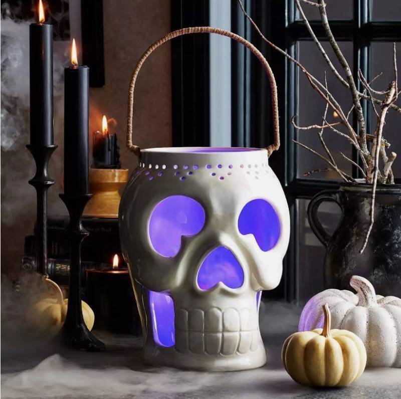 lot 223 image: Members Mark Ceramic Skeleton Lantern - White