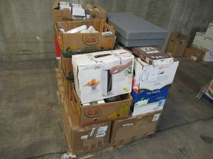 lot 101 image: Pallet of Store Overstock Store and Ecommerce Product and Returns