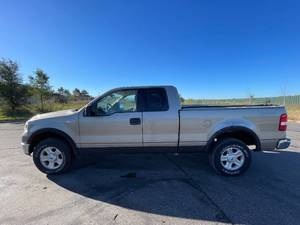 2004 Ford F-150 XLT - 4X4