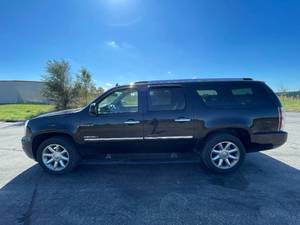 2011 GMC Yukon XL Denali - AWD
