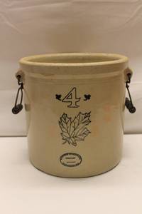 lot A-230 image: Vintage Western Stoneware Company No. 4 Crock