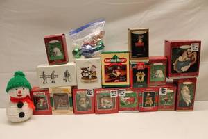 lot 253 image: Lot of Assorted Hallmark Keepsake Christmas Ornaments