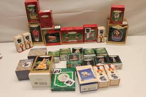 lot 263 image: Lot of Assorted Hallmark Keepsake Ornaments