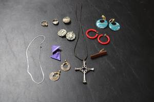 lot 283 image: Assorted Jewelry Lot Rings, Earrings, Necklaces, Cross Pendant