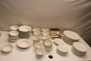 lot 300 image: Farberware French Buffet Dinnerware Set