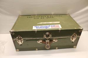 lot 326 image: Vintage Military Footlocker