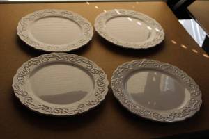 lot 367 image: Vintage Ornate Dinnerware Set with Glass Pitcher and Mugs