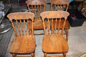lot 412 image: Set of 4 Vintage Wooden Dining Chairs with Carved Backrests