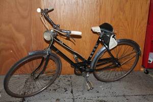 lot A-419 image: Vintage AMF Bicycle with Leather Saddle