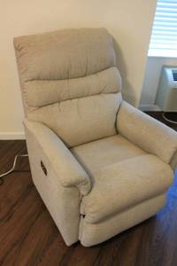 lot A-453 image: Beige Recliner Chair with USB Port and Control Panel