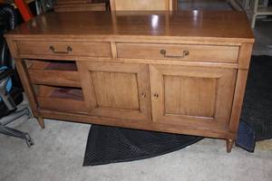lot A-496 image: Century Furniture Wooden Sideboard with Drawers and Shelves