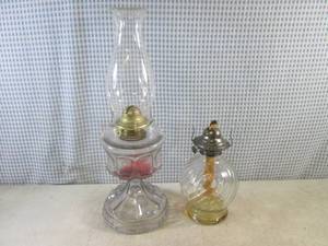 (FS) 2 Vintage Oil Lamps P&A Mfg. C...