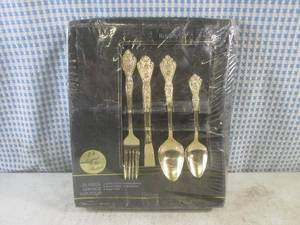 (G-1) 20pc Rogers 24 Carat Gold Pla...