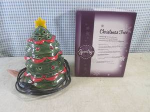 (CSB) Scentsy Christmas Tree Warmer...