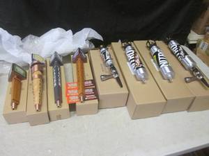 (A-1T) 8 Assorted Samuel Adams Beer...