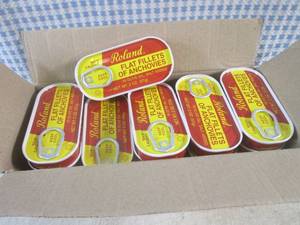 (B-1) Box of 25 Cans Flat Fillets o...