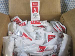 (B-2) 400 Pouches of Ketchup 2 Boxe...