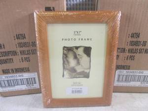 (CS) 12 New 5 x 7 Honey Oak Photo...