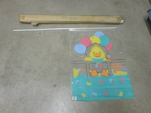 (F-3) 12 Easter Theme Flags on Pole...