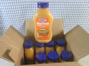 (B-1) 8 Bottles of Kraft Buffalo St...