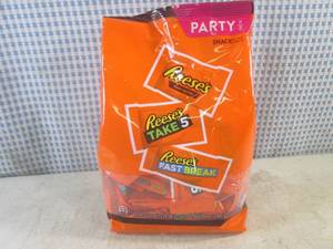 (B-2) Party Pack Bag of Reeses Asso...