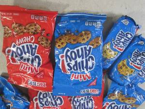 (B-2) 12 BagsPacks of Chips Ahoy C...