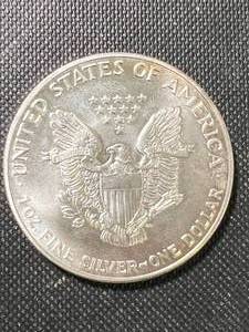 1986 AMERICAN SILVER EAGLE 1 TROY OZ .999 FINE SILVER