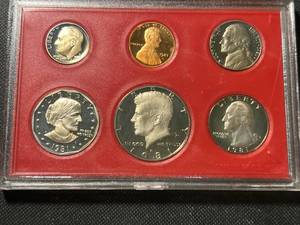 1981 US PROOF SET IN ORIGINAL PACKAGE