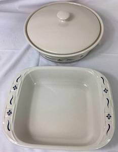 lot 33 image: Longaberger Pottery Woven Traditions Classic Blue 8 x 8 Baking Dish and 2 Qt Covered Casserole