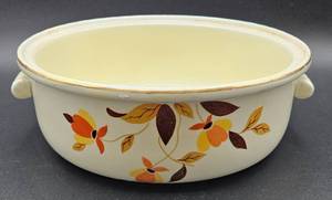 lot 58 image: Vintage Halls Superior Quality Kitchenware Autumn Leaf Pattern Casserole Dish 8.5 with Uranium Glaze Glows Green