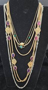 lot 109 image: 5 Sarah Coventry Necklaces
