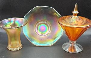 lot 47 image: Vintage Carnival Glass Vase in Marigold with Scalloped Edge, Marigold 7.5 Glass Bowl, and  Lidded Marigold Candy Dish 8