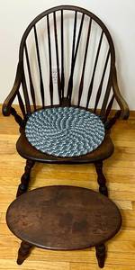 lot 109 image: Antique Childs Rocking Chair (Windsor Style) with Footstool
