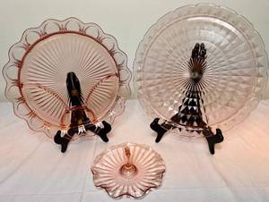 lot 75 image: Vintage Jeannette Windsor Pink Torte Plate, Anchor Hocking Pink Depression Glass Handled Server and Old Colony Lace Edge 4 Part Plate
