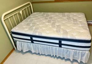 lot 89 image: Queen Size Metal Headboard with frame and Sealy Perfect Sleeper Luxury Hybrid Mattress