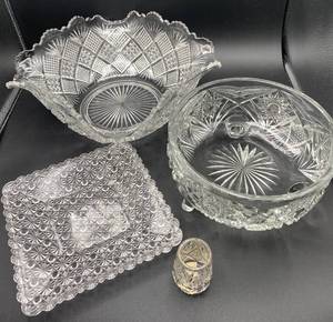 lot 94 image: Fine EAPG Serving Bowl, Toothpick Holder, Daisy & Button Square Plate and 3 Footed Bowl - Glows Green Under 365nm wavelength blacklight