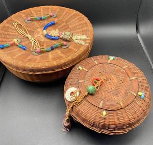 lot 97 image: 1950s Vintage Chinese Embellished Wicker Sewing Baskets with Lids