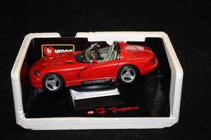 lot 1610 image: 1992 Dodge Viper RT10 Diecast Metal Collectible 118 Scale