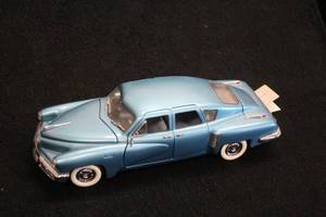 lot 1623 image: 1948 Tucker Diecast Metal Collectible 124 Scale