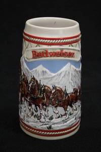 lot 1788 image: Ceramarte (Brazil) A Series Limited 1985 Edition Budweiser Clydesdales Collectors Beer Tankard 6-12