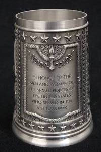 lot 1818 image: 1989 The Franklin Mint Official Vietnam Veterans Memorial Fine Pewter Collectors Beer Tankard 6 with Certificate of Authenticity