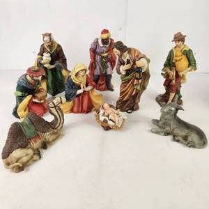 Grandeur Noel Nine Piece Porcelain Nativity Set Hand Painted