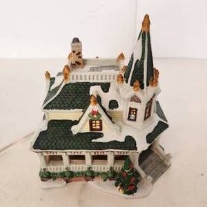 Lighted Porcelain Lighted Christmas House 2006 Towne Series With Working Cord