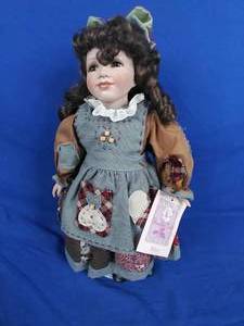 lot 188 image: Collectable Memories Betsy 16 Porcelain Doll