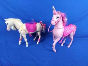 lot 213 image: Two Collectible Mattel Barbie Horse and Unicorn