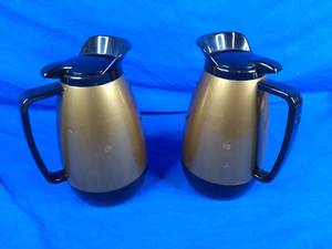 lot 220 image: Set of 2 Vintage Thermo-Serv Insulated Gold Black Coffee Pots