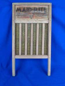 lot 224 image: Vintage Maid-Rite Washboard 24x 12