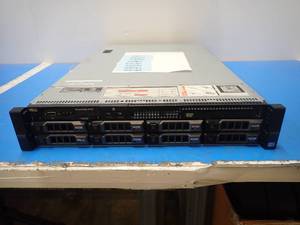 lot 21 image: Dell&nbspPowerEdge R720 Server 